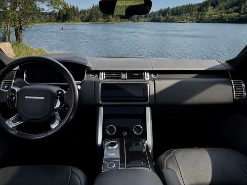 Used 2018 Land Rover Range Rover HSE AWD/4WD image 11