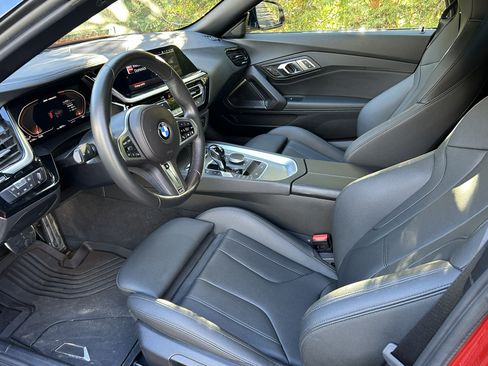 Used 2020 BMW Z4 M40i w/ Driving Assistance Package image 11