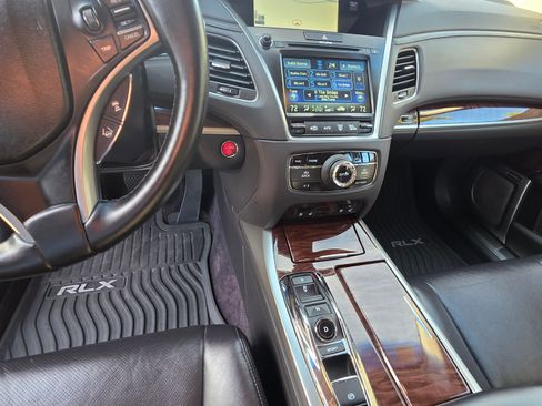 Used 2016 Acura RLX Sport Hybrid w/ Advance Pkg image 9