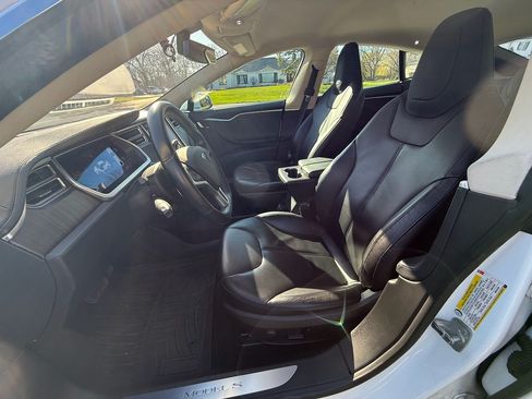 Used 2014 Tesla Model S image 22