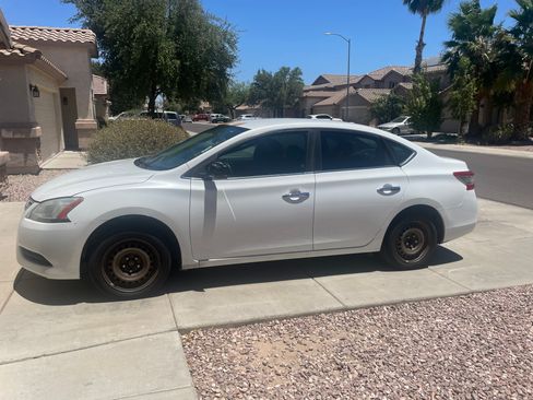 Used 2015 Nissan Sentra SV FWD image 5