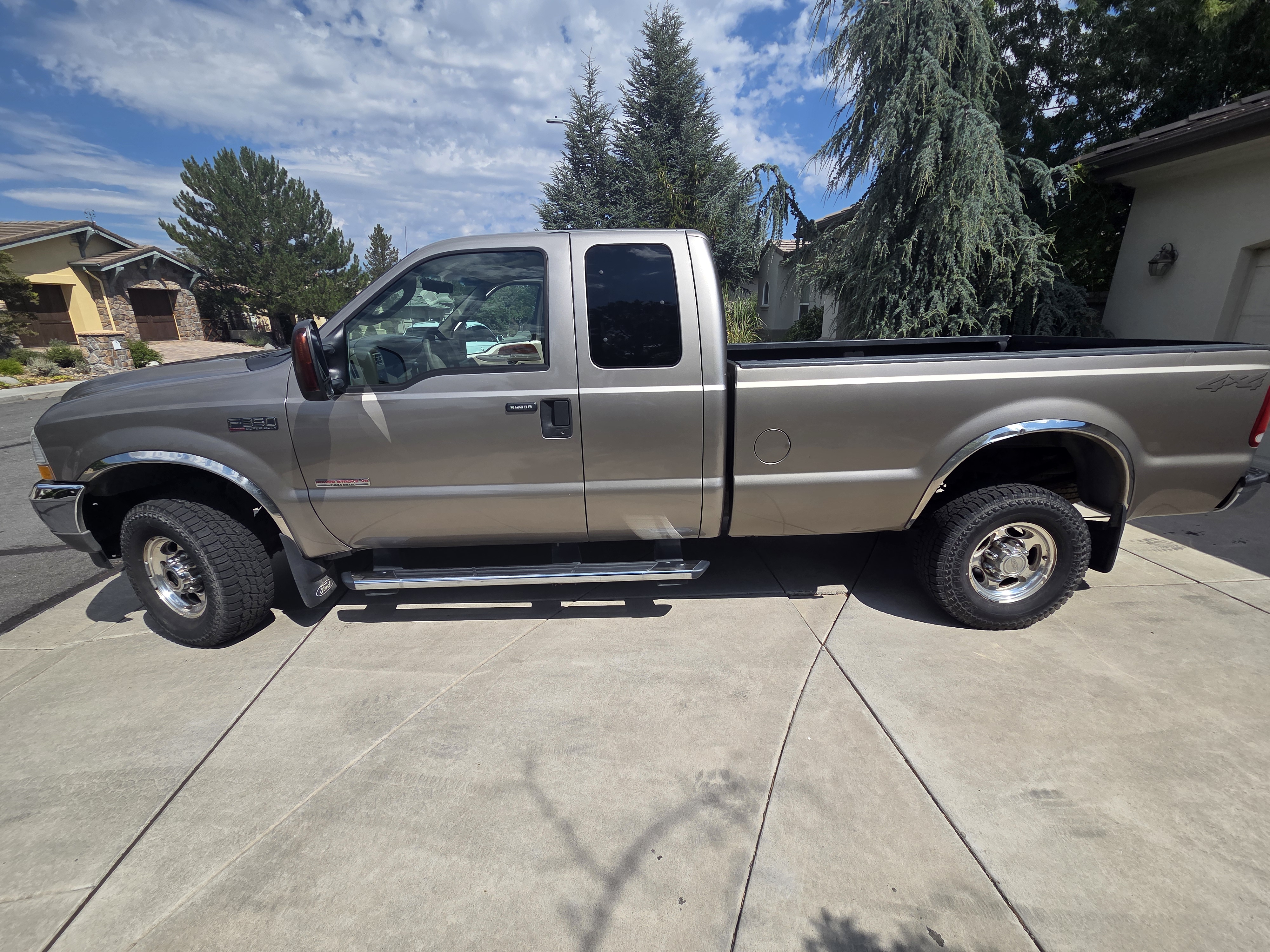 Used 2004 Ford F350 Lariat AWD/4WD image 5