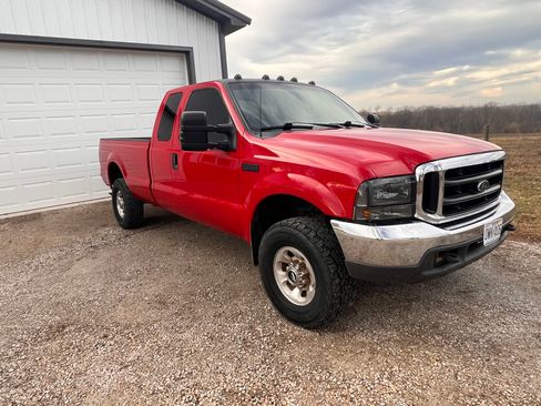 Used 1999 Ford F250 4x4 SuperCab Super Duty image 2