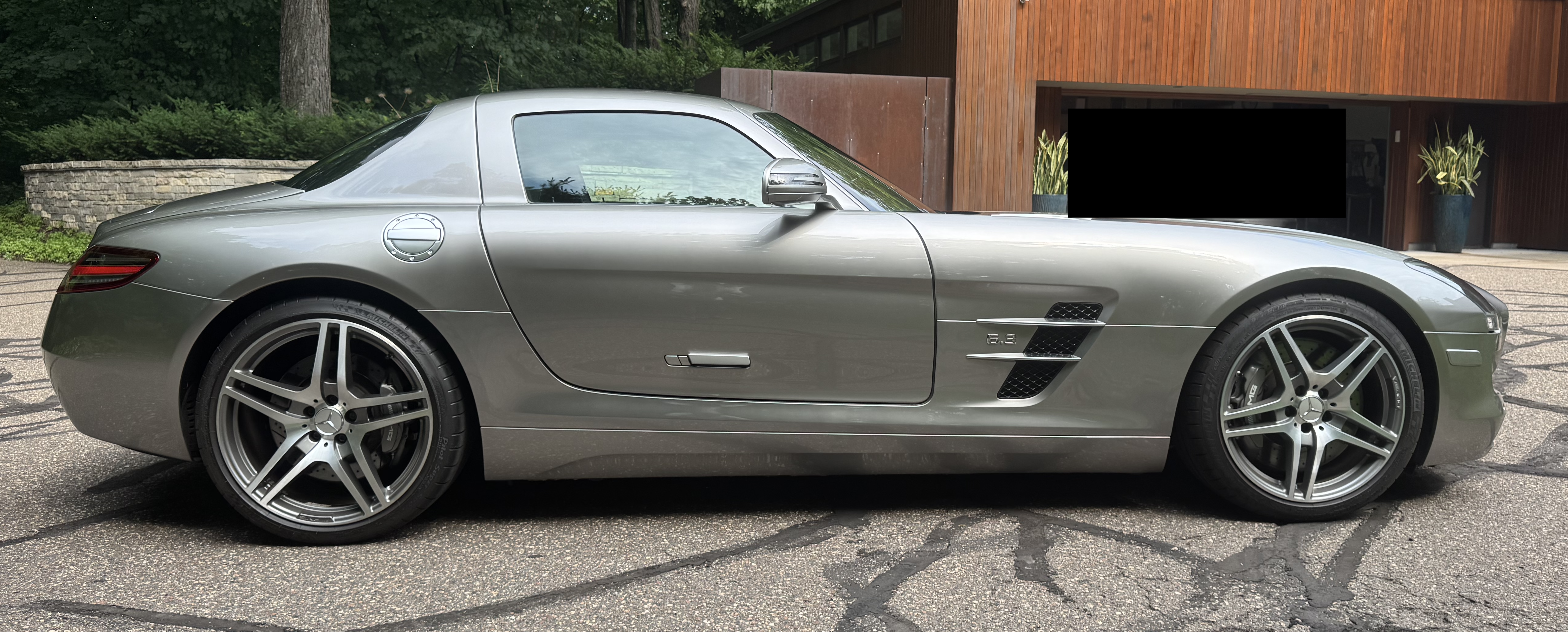 Used 2012 Mercedes-Benz SLS AMG Coupe image 6