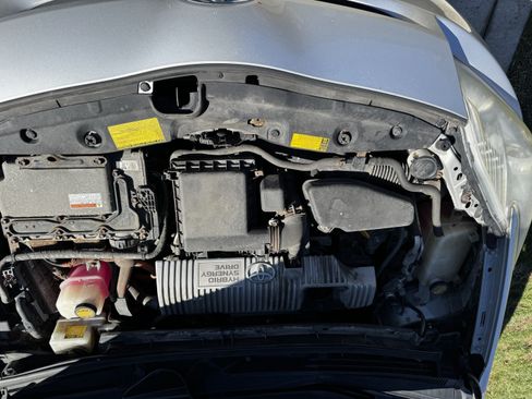 Used 2011 Toyota Prius Three image 11