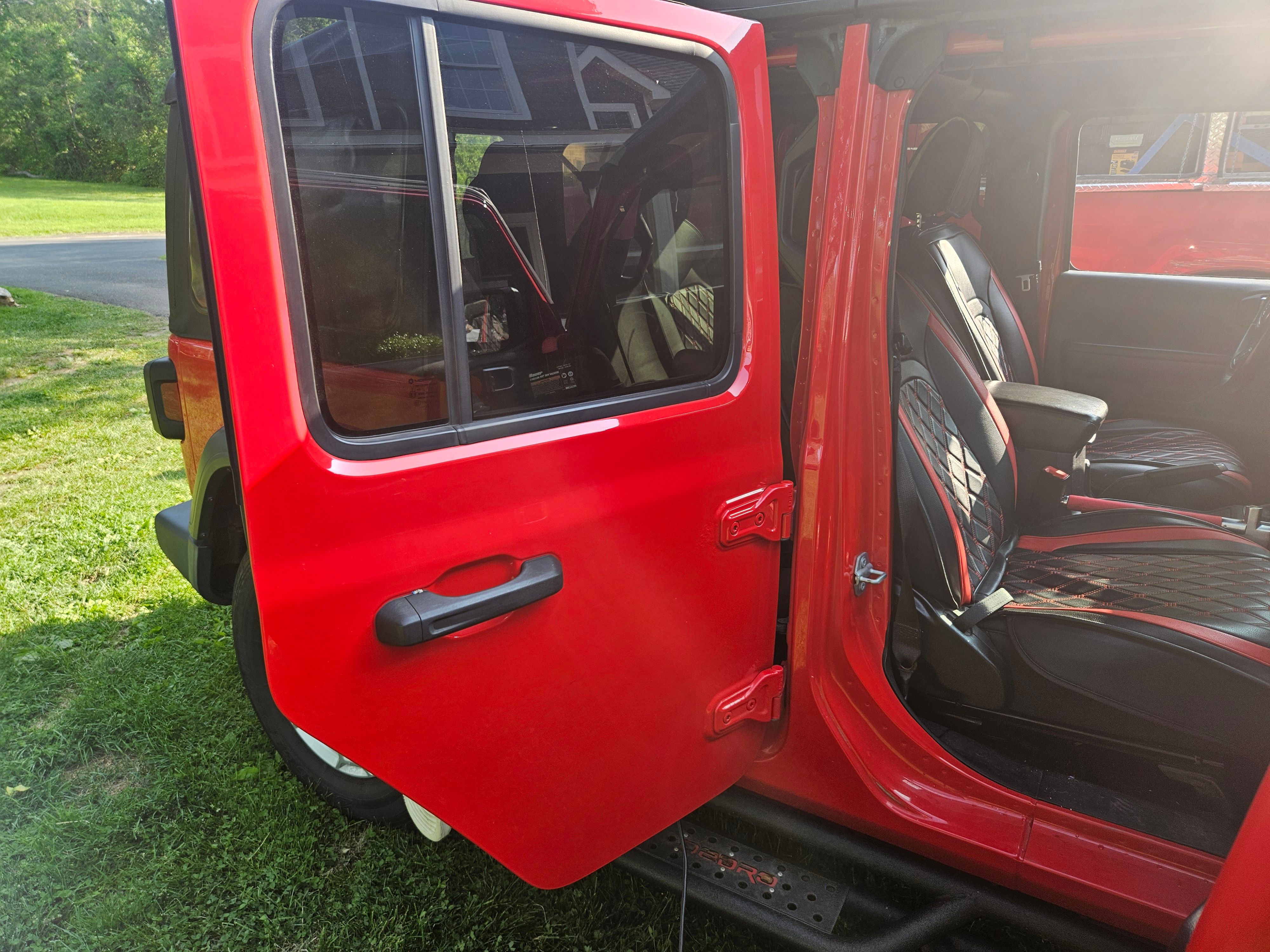 Used 2018 Jeep Wrangler Unlimited Sport S AWD/4WD image 12