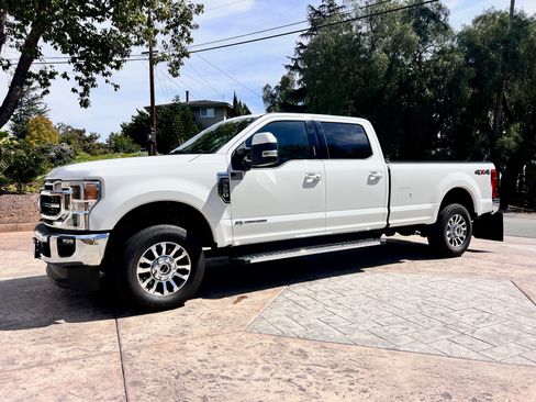 Used 2022 Ford F350 Lariat w/ Lariat Ultimate Package image 4