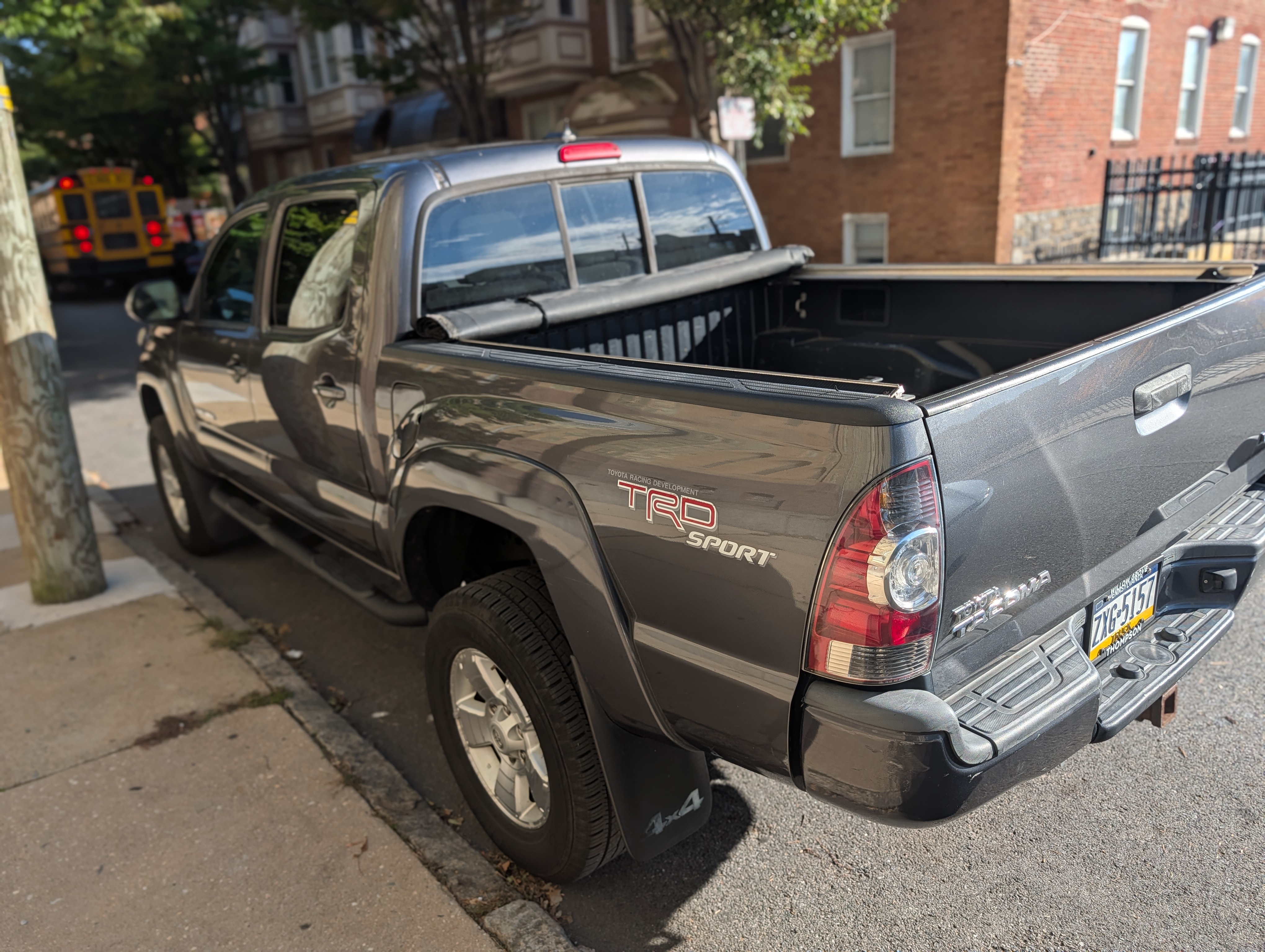 Used 2012 Toyota Tacoma 4x4 Double Cab w/ TRD Sport Pkg image 5