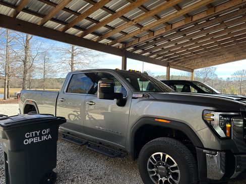 Used 2024 GMC Sierra 3500 SLT w/ SLT Convenience Package image 1