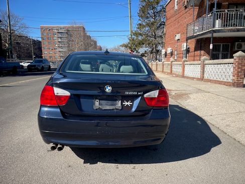 Used 2007 BMW 328xi Sedan image 2