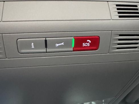 Used 2024 Volkswagen Taos S image 18