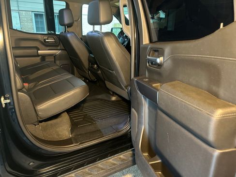 Used 2021 Chevrolet Silverado 1500 LT Trail Boss w/ Convenience Package II image 24