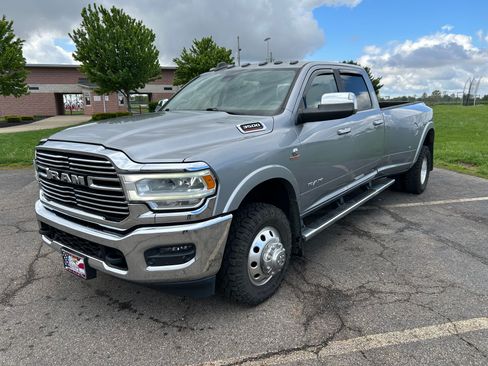 Used 2019 RAM 3500 Laramie AWD/4WD image 1