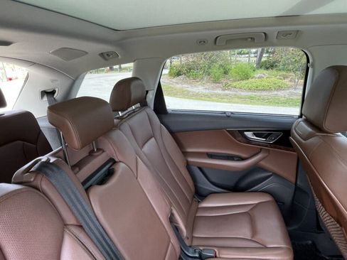 Used 2018 Audi Q7 3.0T Prestige image 16