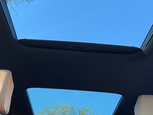 Used 2024 Hyundai Santa Fe Limited image 14