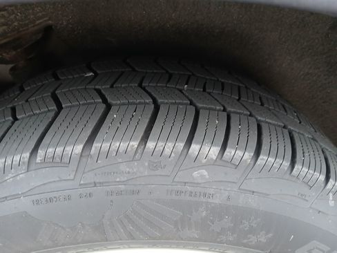 Used 2012 Volvo XC70 3.2 image 25