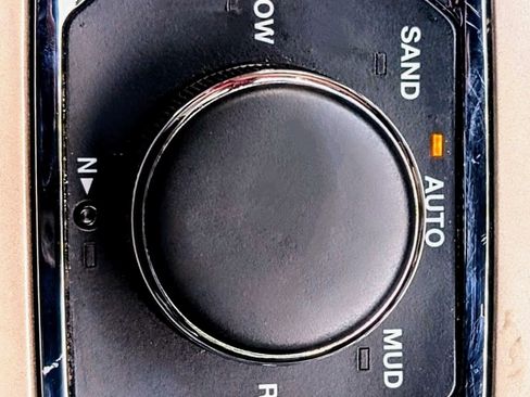 Used 2017 Jeep Grand Cherokee Limited w/ Luxury Group II image 15