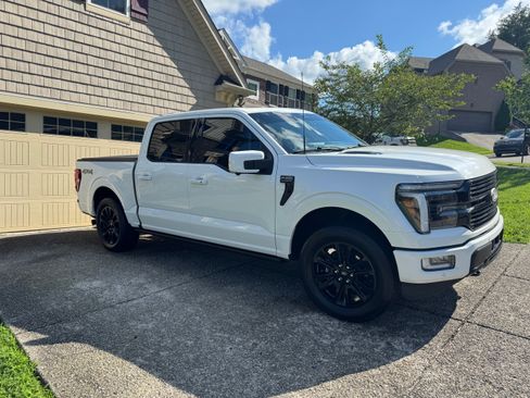Used 2025 Ford F150 Platinum w/ Equipment Group 702A High AWD/4WD image 4