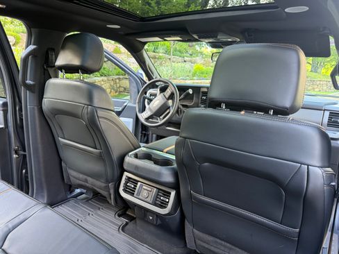 Used 2024 Ford F250 Platinum AWD/4WD image 21