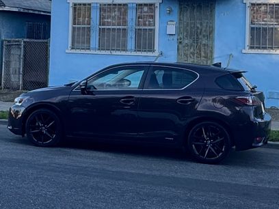 Used 2016 Lexus CT 200h w/ Accessory Package 2