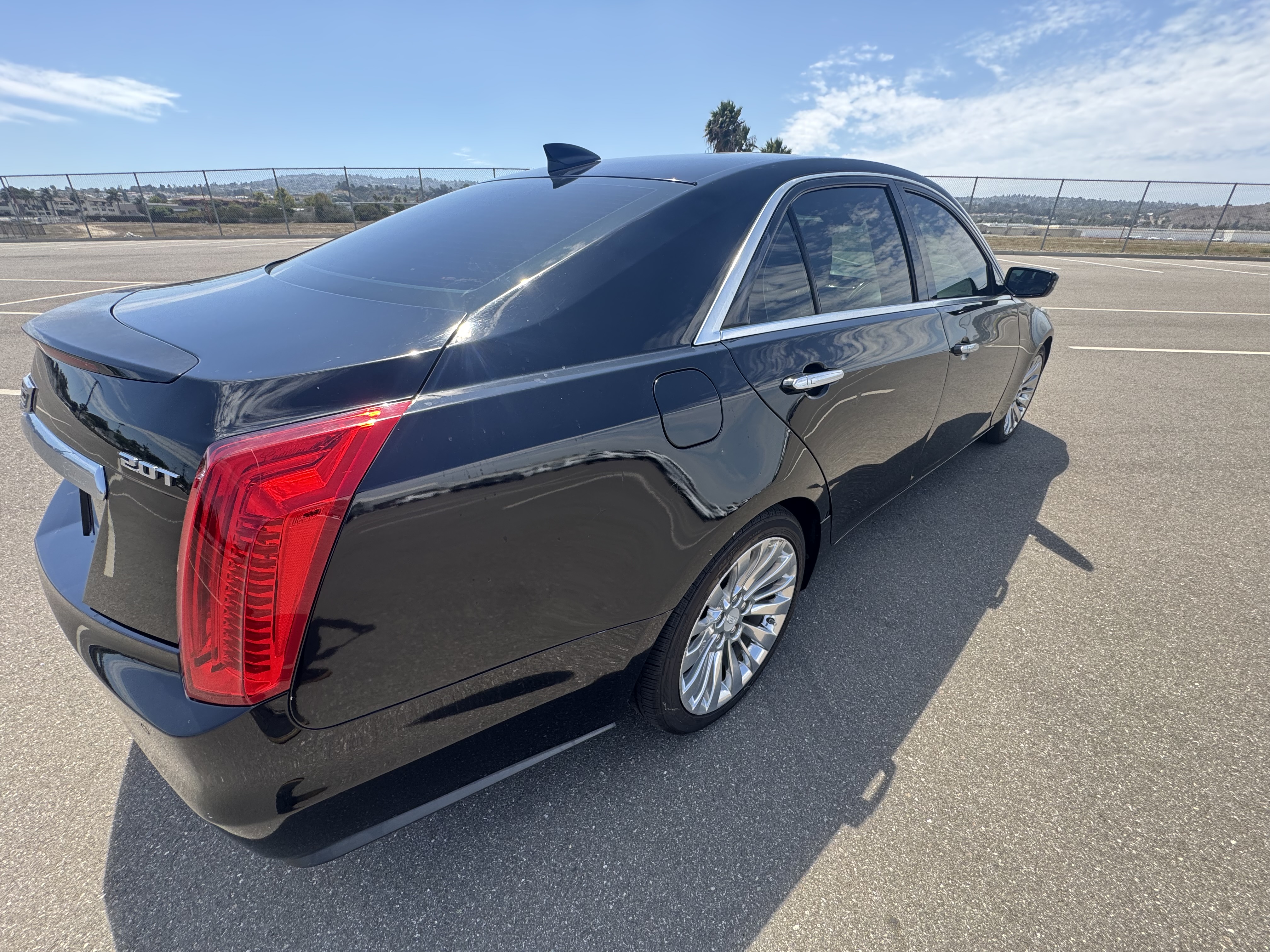 Used 2017 Cadillac CTS Luxury RWD image 9