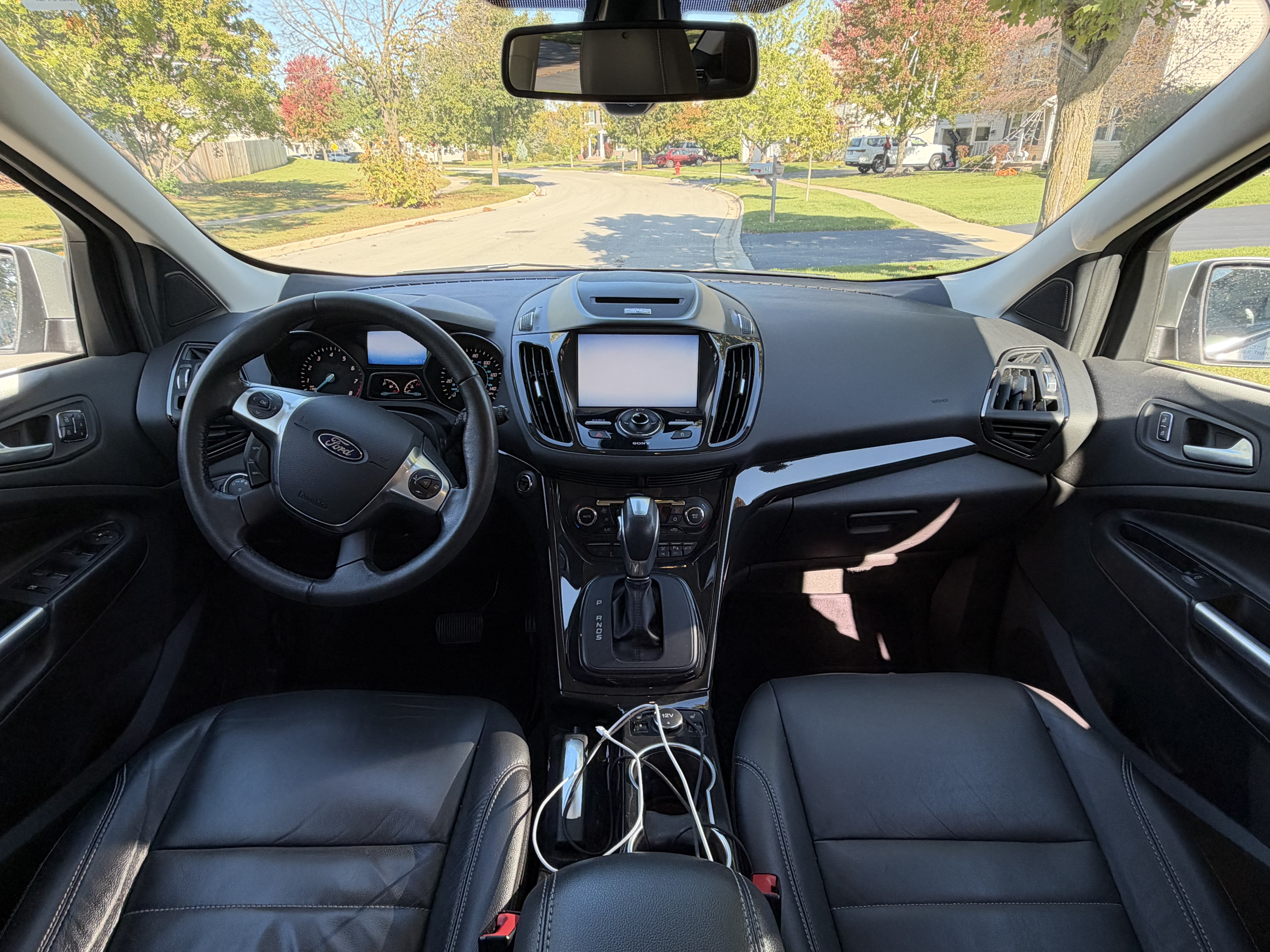 Used 2015 Ford Escape Titanium w/ Equipment Group 301A AWD/4WD image 22