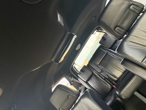 Used 2016 Lincoln Navigator Select image 15