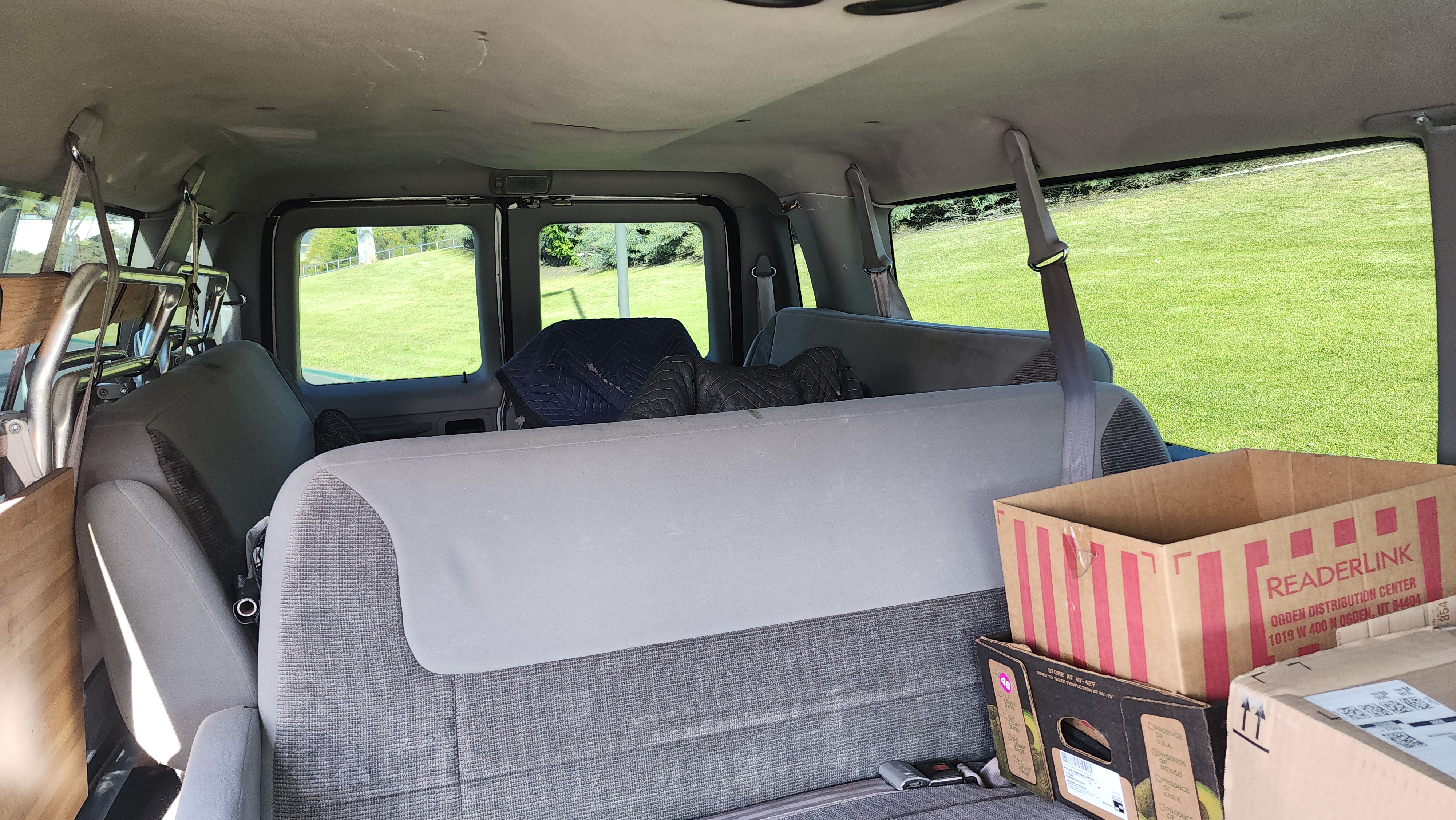 Used 1999 Ford E-350 and Econoline 350 Club Wagon RWD image 13