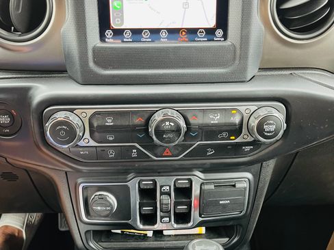 Used 2020 Jeep Wrangler Unlimited Sport S AWD/4WD image 17
