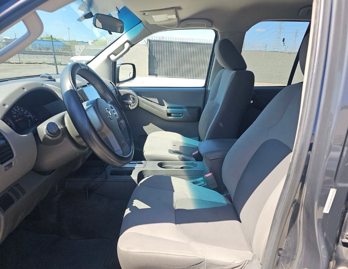 Used 2013 Nissan Xterra X RWD image 5