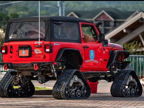 Used 2022 Jeep Wrangler Sport image 21