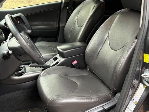 Used 2010 Toyota RAV4 Sport image 8