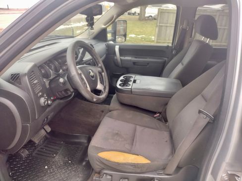 Used 2012 Chevrolet Silverado 3500 LT w/ Interior Plus Package image 5