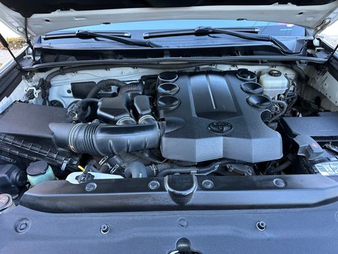 Used 2018 Toyota 4Runner Limited image 16