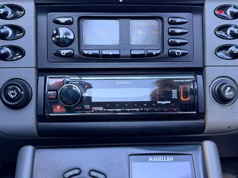 Used 2001 Porsche 911 Cabriolet image 17