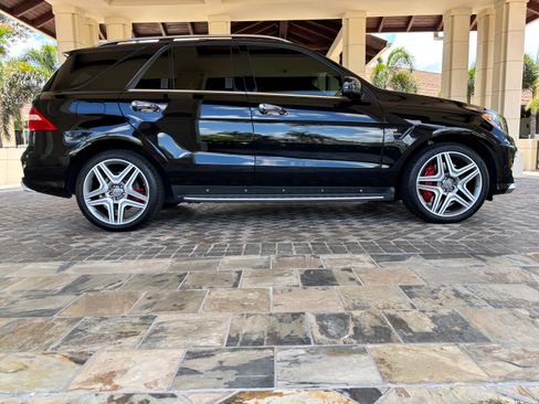 Used 2014 Mercedes-Benz ML 63 AMG 4MATIC image 2