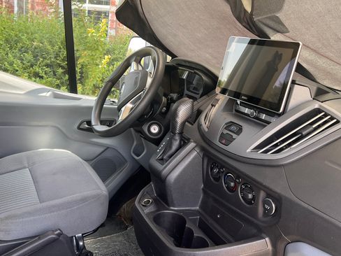 Used 2017 Ford Transit 350 XLT RWD image 14