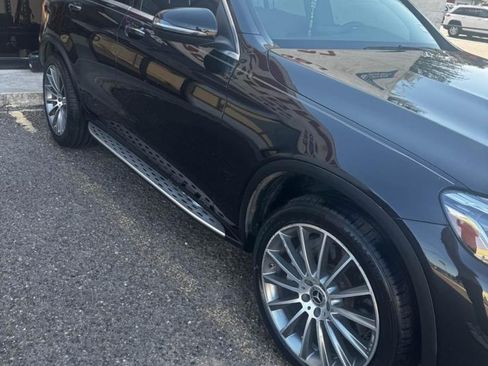 Used 2018 Mercedes-Benz GLC 300 4MATIC Coupe image 9