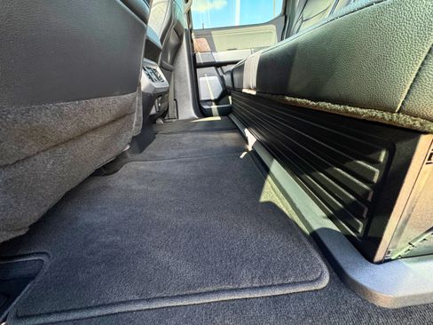 Used 2025 Ford F250 Lariat w/ Lariat Ultimate Package image 18