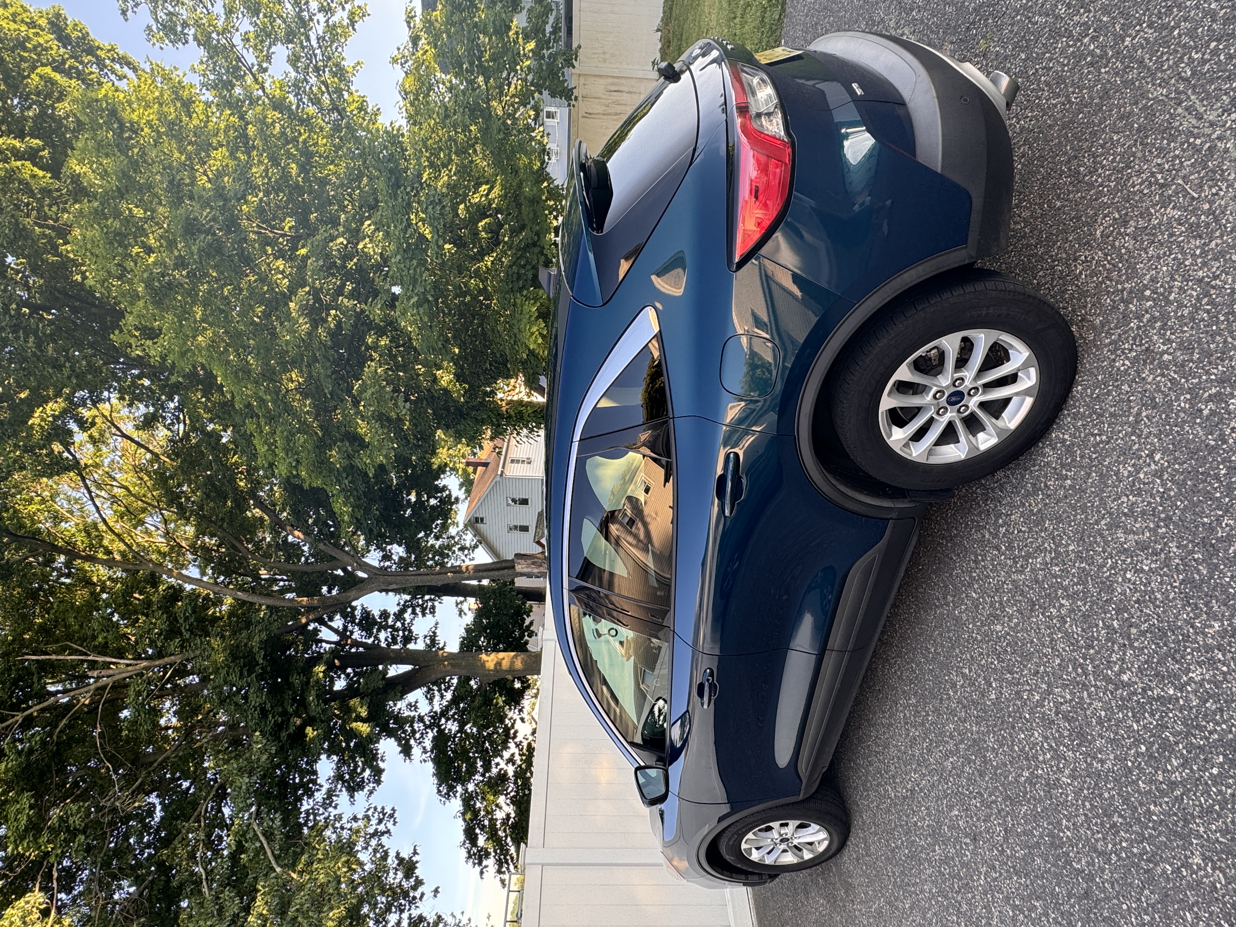 Used 2020 Ford Escape SE AWD/4WD image 1