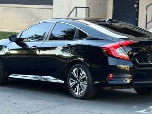 Used 2016 Honda Civic LX image 4