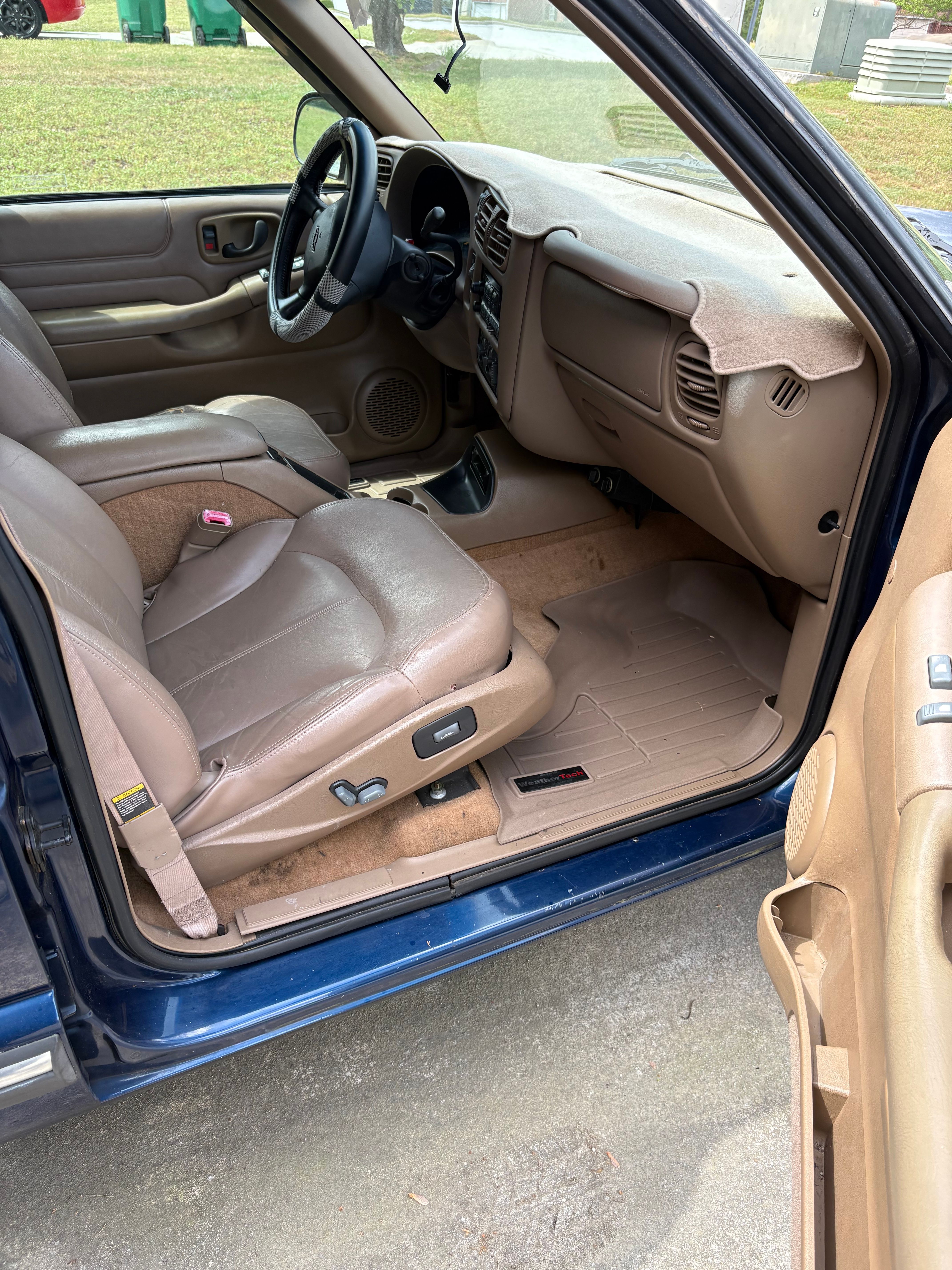 Used 1999 Chevrolet Blazer LT AWD/4WD image 5