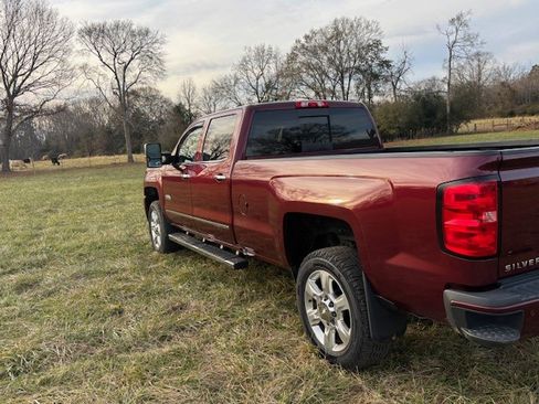 Used 2017 Chevrolet Silverado 2500 High Country w/ Duramax Plus Package image 6