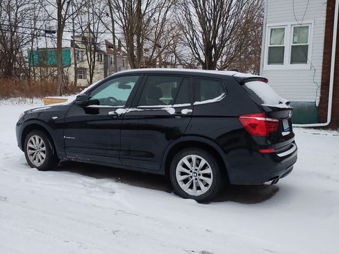 Used 2017 BMW X3 xDrive28i image 1