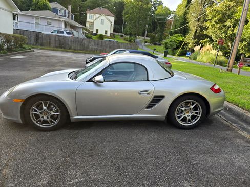 Used 2005 Porsche Boxster image 22