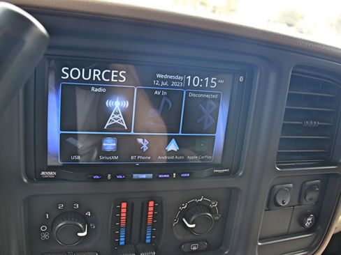 Used 2004 Chevrolet Tahoe LS w/ Safe And Secure Package image 24