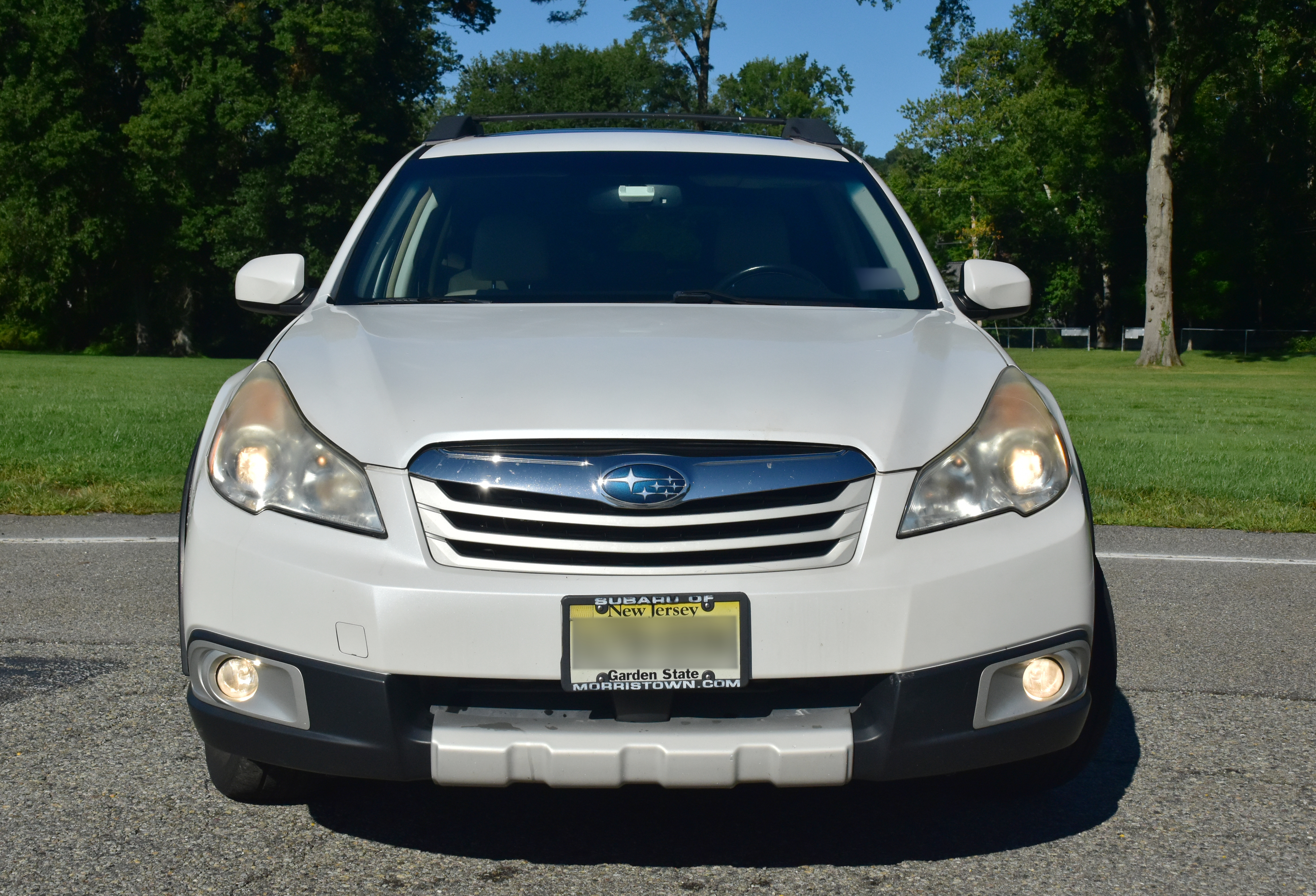 Used 2012 Subaru Outback 2.5i Limited AWD/4WD image 2