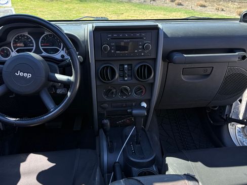 Used 2010 Jeep Wrangler Unlimited Sport image 9