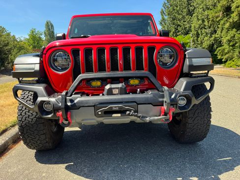 Used 2018 Jeep Wrangler Rubicon AWD/4WD image 9