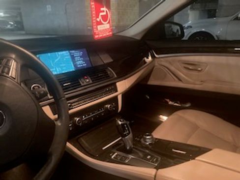 Used 2013 BMW 528i Sedan RWD image 9